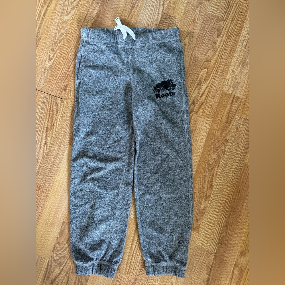 Roots sweatpants size 8  kids